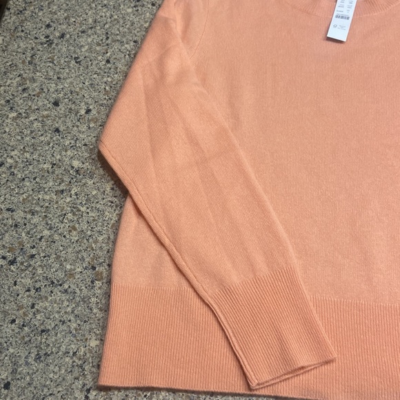 NWT J Crew Cashmere Sweater - Picture 3 of 3